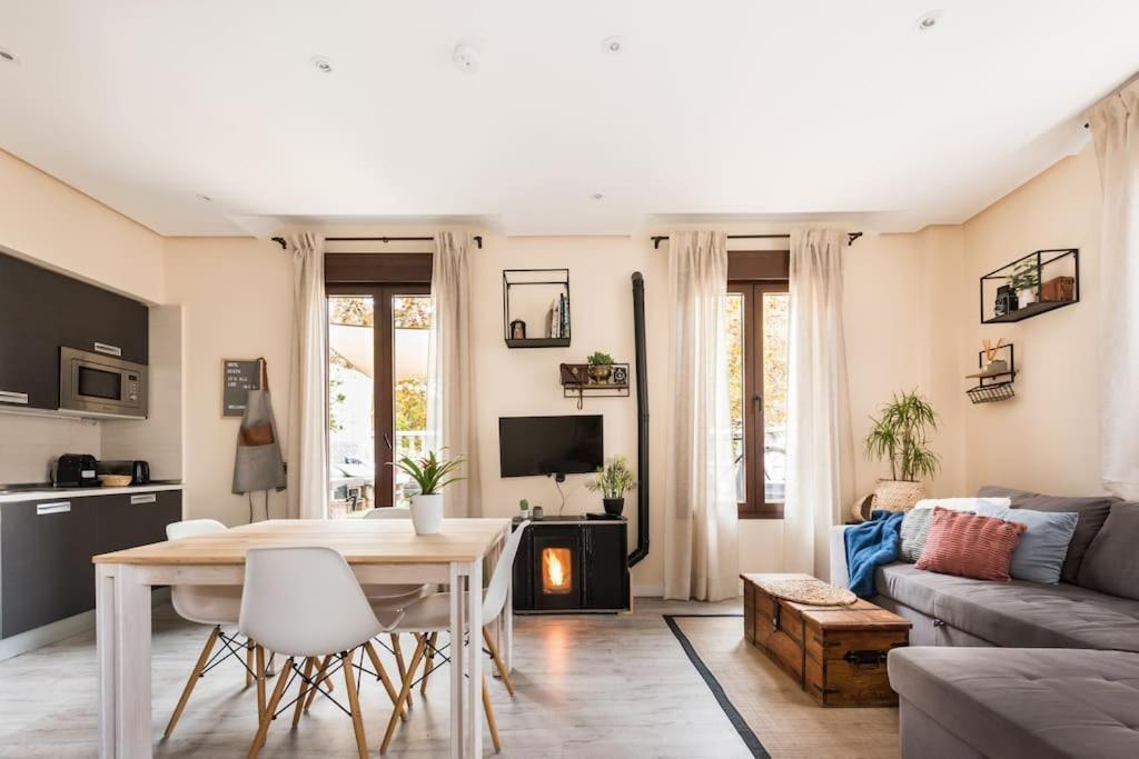 Atico Con Terraza Y Chimenea Junto A Universidad Alcalá de Henares Exterior foto